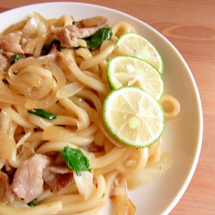 簡単☆コクと酸味の柚子胡椒バターの焼きうどん